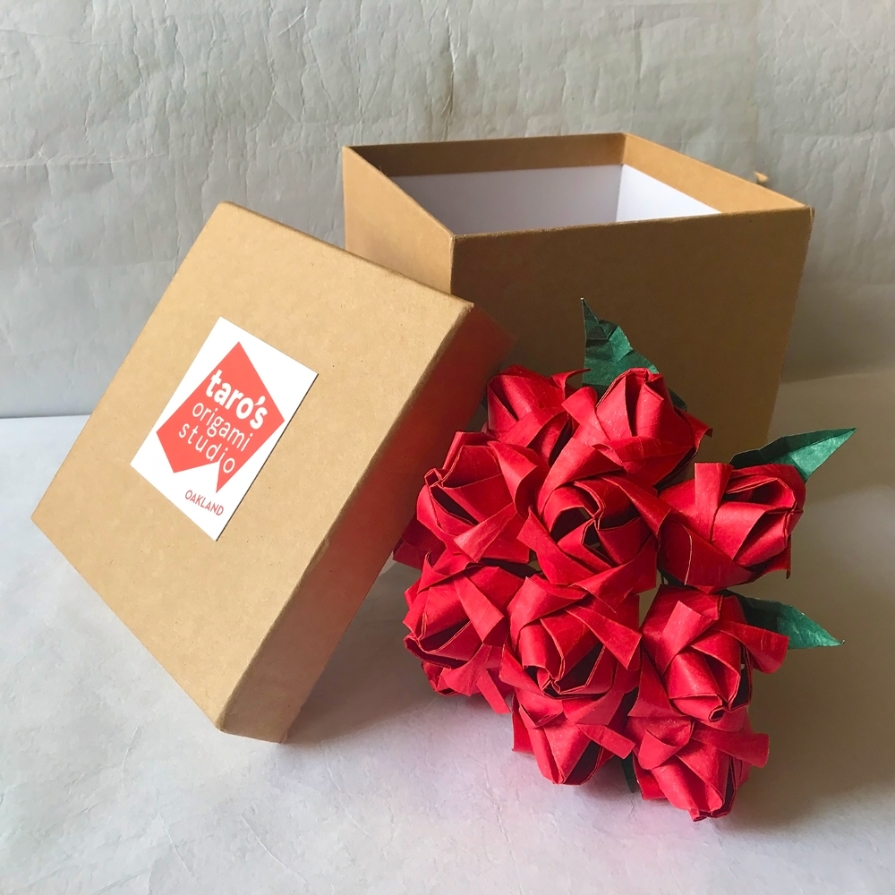 アメリカのバレンタインデー向けに 折り紙の薔薇のブーケを商品化しました Go Global